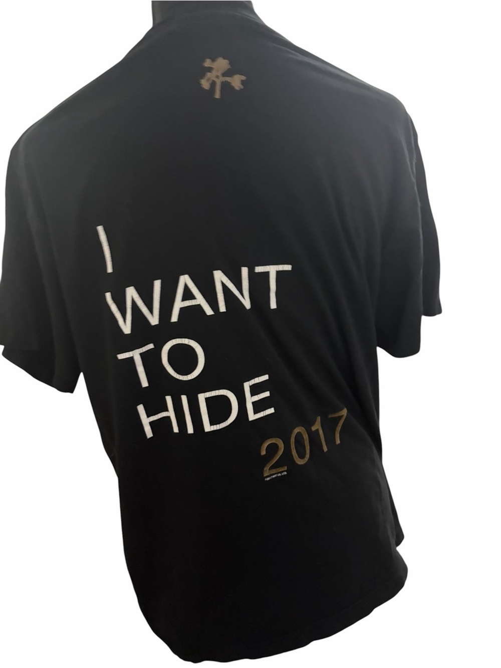 Source Unknown Black Short Sleeve Tee with White and Gold Graphic